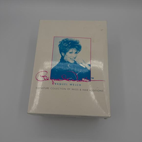 Raquel Welch Mystique Wig Petite Average R29S Short Layered Blonde Kanekalon main image 9